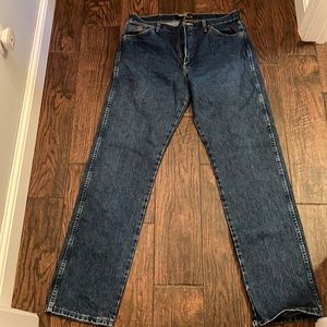 Wrangler George Strait relaxed fit jeans size 36x36